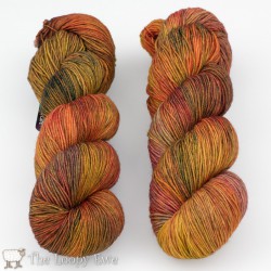 JS Golden Oak The Loopy Ewe